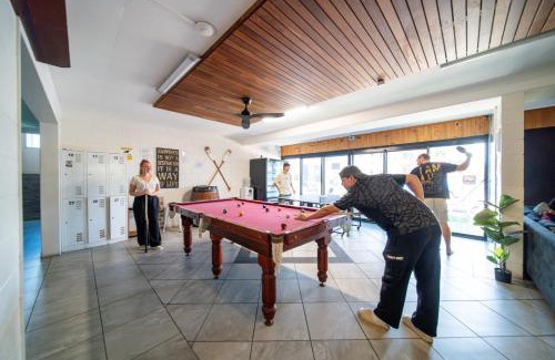 North Ward Hostel | Seaside Lodge Hostel Townsville- right next to coles, 2 mins walk to strand & CBD- Passport required