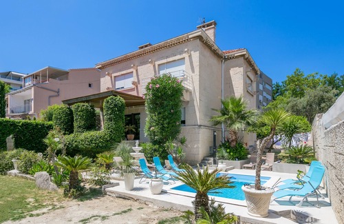 Bacvice House | Seaside luxury villa with a swimming pool Split (K-23559)