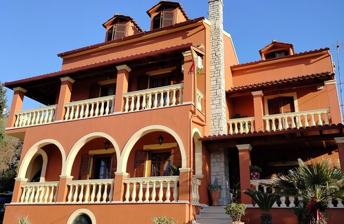 Messonghi Villa | Seaside Pool Villa