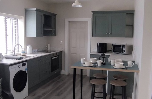 Inverin Apartment | Seaside Retreat - 4 Guests - Near Aran Islands