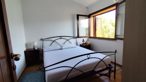 Quartu Sant'Elena House | Seaside Retreat in Capitana