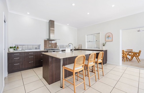 Marcoola House | Seaside Serenity Marcoola: Coastal Retreat