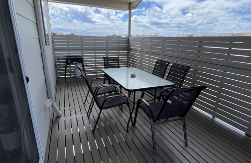 Port Hughes House | Seaside Serenity: The Ultimate Golf & Beach Escape