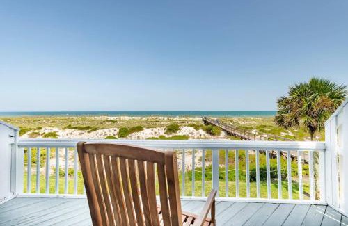 Fernandina Beach House | Seaside Townhouse W Pool & Beach Access