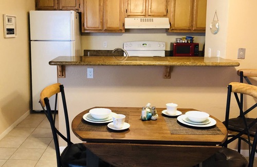 Bay Area Condo | Seaside Villa by the Oso Bay Comfortable Bed!