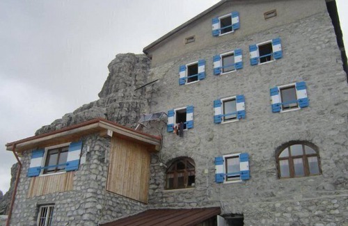 Fai della Paganella Apartment | SEASONAL RENTALS 5 BEDS + CRADLE Comfortable holiday home with Dolomites view