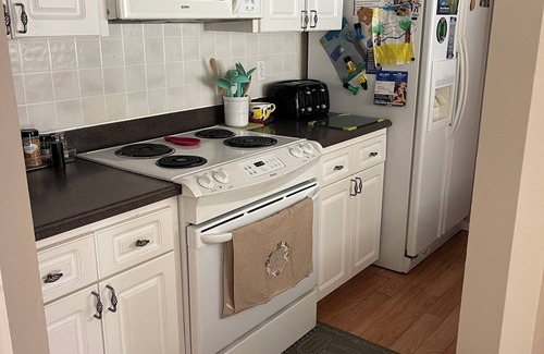 Palm Harbor House | Seasonal Rental Only - Charming 2-bedroom townhome in fabulous Palm Harbor