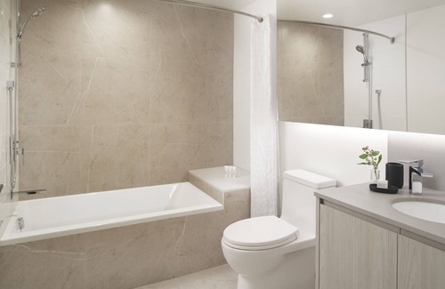 Downtown Seattle Hotel | Seattle Luxury Suite: 2BR w/Full Kitchen, Balcony & Resort-Style Amenities!