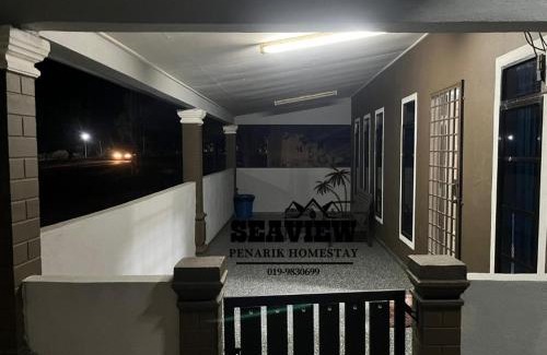 Kampung Penarik House | SeaView Homestay