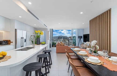 Palm Beach Apartment | Seaview Luxury Palm Beach