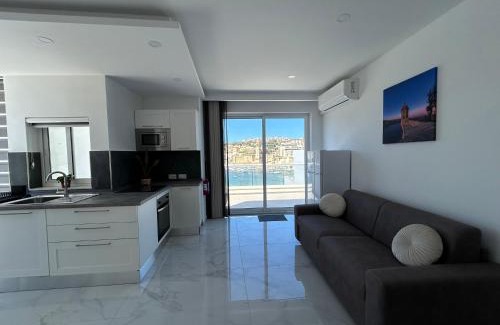 Marsaskala Apartment | Seaview Setters Penthouse Marsaskala