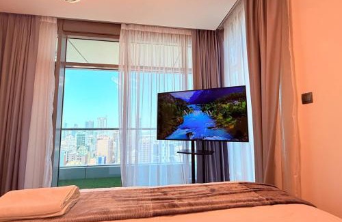 Al Hoora Apartment | Seaview White 1Br Balcony