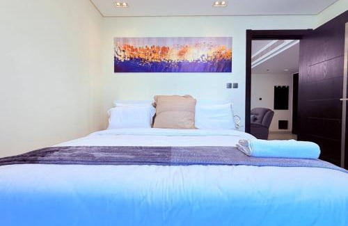 Al Hoora Apartment | Seaview White 1Br Balcony