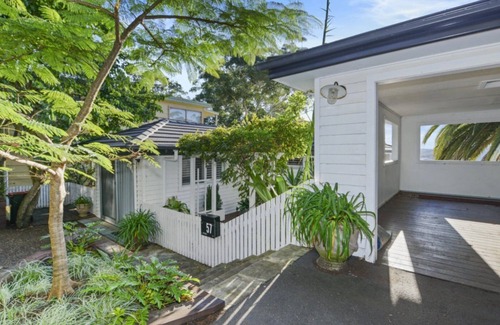Avoca Beach House | Seaward - Beach and Headland Views