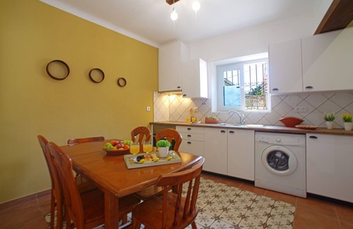 Mem Moniz House | Sebastião by Interhome