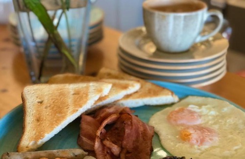 Agios Gordios Apartment | Sebastian's - Garden Sea View Apartment