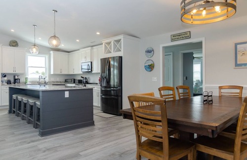 Shell Island House | Secluded 7BR home with EV charger and ocean views!