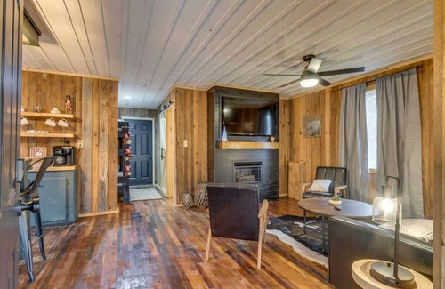 Cosby Cabin | Secluded Cabins Creekside w/Hot Tubs