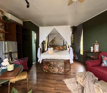Valencia Apartment | Secluded Couples Getaway Eco Mountain Romance