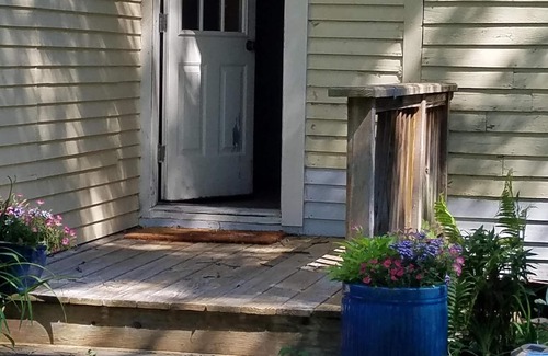 Drewsville Apartment | Secluded Paradise - Private 1st Floor Apt. - Country Setting