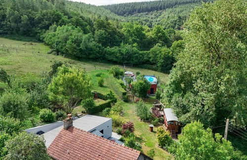 La Lande-de-Goult Cottage | Secluded Retreat with Private Pool, Nordic Spa & Mountain Decor