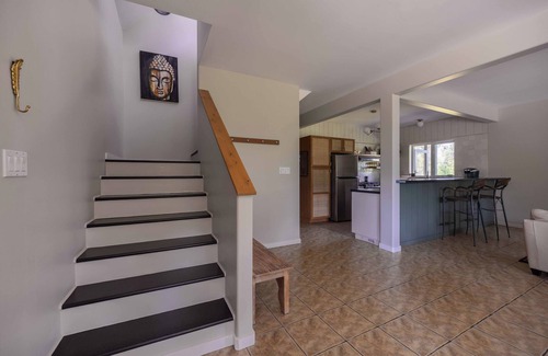 Crescent Valley House | Secluded Retreat near Nelson & Castlegar with Fire Pit, 3 mins from the Beach!