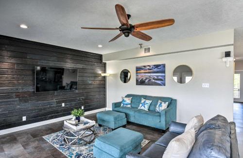 El Lago House | Secluded Seabrook Waterfront Home with Patio!