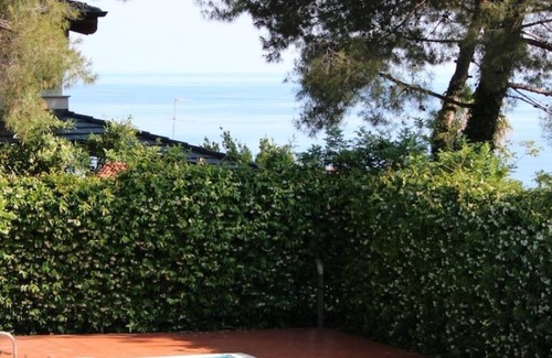 Marina di Andora Apartment | Second floor apartment in villa with swimming pool