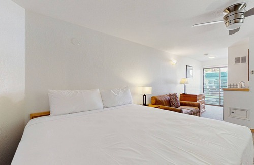 West End Cabin | Second-floor room on Main St - pool & hot tub - walk to lifts, dog-friendly