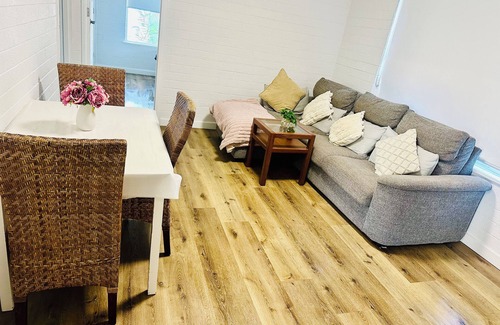 Aberfeldie Apartment | Second Home