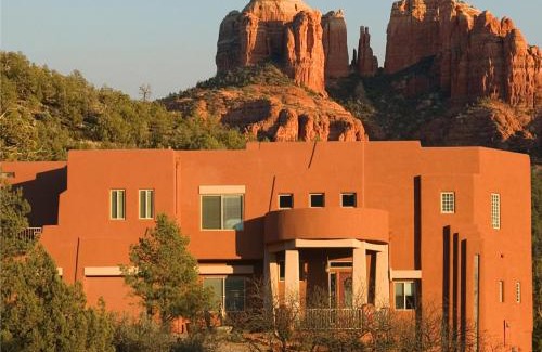 West Sedona Bed & Breakfast | Sedona Cathedral Hideaway LLC