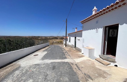 Mertola House | See You Again Mértola - Suites do Tamejoso