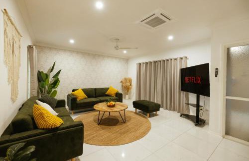 Kewarra Beach House | Seednest 7 bedroom beach house Pool &Game Room