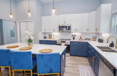 Near East Side Cottage | Seize the Moment! 4br/3ba Gem w/Downtown Views!