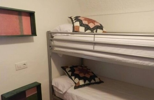 Avinyonet de Puigventos Cottage | Self catering Can Barraca for 5 people