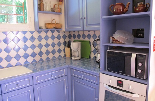 Moux-en-Morvan House | Self-catered house with view over the lake of Settons, quiet touristy road