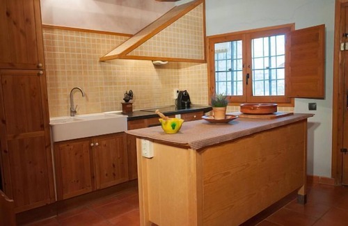 Savalla del Comtat Cottage | Self catering Cal Xavier for 12 people
