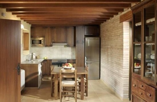 Porqueres Cottage | Self catering Mas Solaric for 10 people