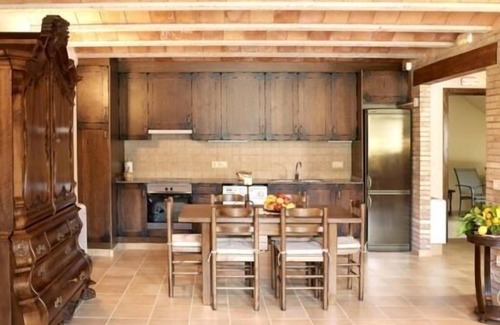 Porqueres Cottage | Self catering Mas Solaric for 10 people