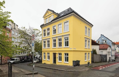 Bergenhus Condo | Self check-in I 500m to Bryggen I Washingmachine