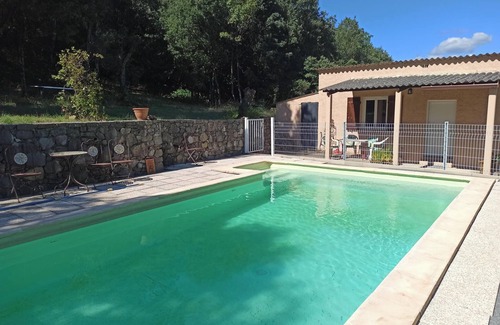 Boisset-et-Gaujac Apartment | Self-contained studio at the gateway to the Cévennes