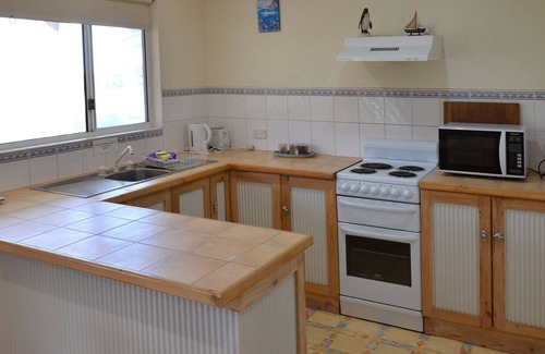 Warrenben House | Self-Contained Family Unit | Comfortable, Budget-Friendly Stay in Marion Bay