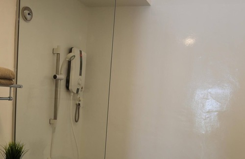 Bukit Timah Apartment | Self-contained fully furnished studio