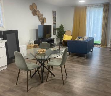 Durham Region Apartment | Self contained lower level 1 Bedroom apartment