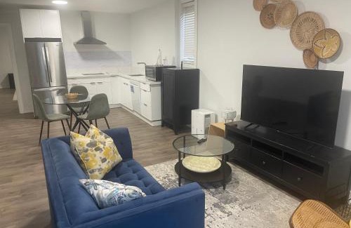Durham Region Apartment | Self contained lower level 1 Bedroom apartment
