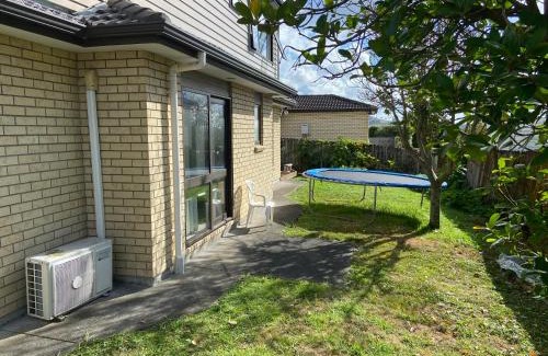 Hillsborough House | Self Contained Room in Hillsborough
