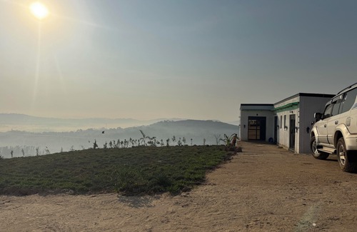 Mpigi House | Self contained rooms with Beautiful View and pergola in the skyline of Mpigi.