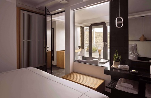 Xilokeratidi Resort | Semeli Coast Mykonos, Curio Collection by Hilton