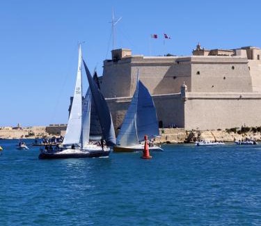 Senglea Apartment | Semi-basement, cosy apartment interconnected to our residence a traditional Maltese townhouse