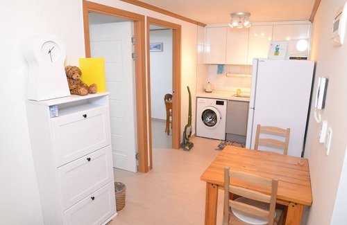 Gwangjin Condo | Semi-basement unit nearby Achasan and Children's Grand Park in Seoul